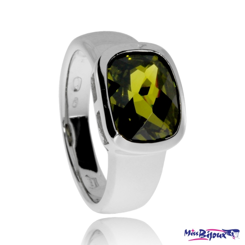 Stříbrný prsten se zirkonem (cubic zirconia) - Zelený obdélník 