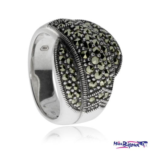 Stříbrný prsten s markazity - nepravidelná linie