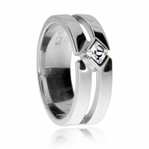 Stříbrný prsten se zirkonem (cubic zirconia) - kosočtverec
