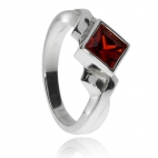 Stříbrný prsten se zirkonem (kubická zirkonie) - Červený čtvercový 