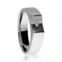 Stříbrný prsten s diamantem v kombinovaném povrchu leského a matného rhodiovaného stříbra