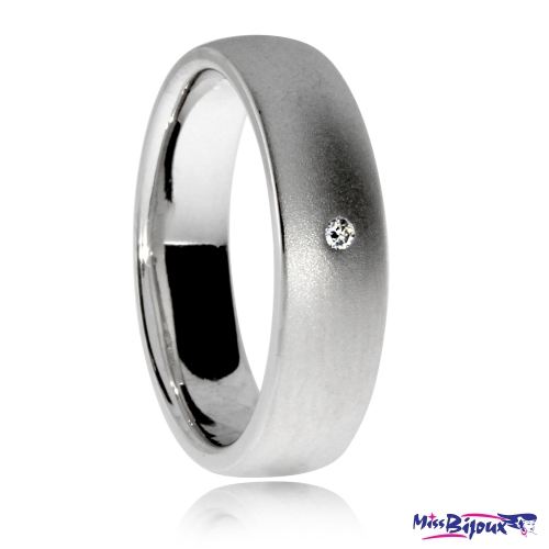 Dámský stříbrný prsten přírodním diamantem - Střed ozdobený kamenem