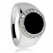 Stříbrný prsten s černým kamenem v kulaté obrubě se zirkony (cubic zirconia